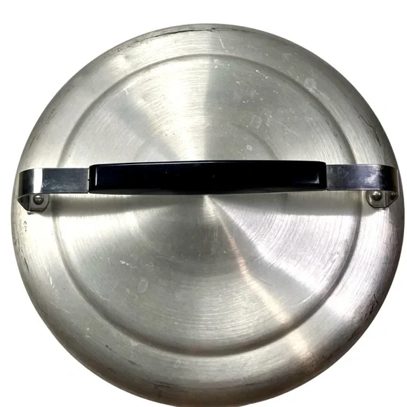 Mirro Aluminum Cake Saver Carrier Locking Lid W/ Handle Pan Vintage 60s USA Made - Picture 3 of 13